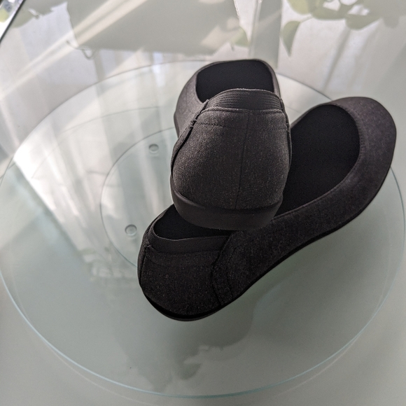 Ballet flats, NWT, charcoal black, 8ww, in every story. - Picture 4 of 15